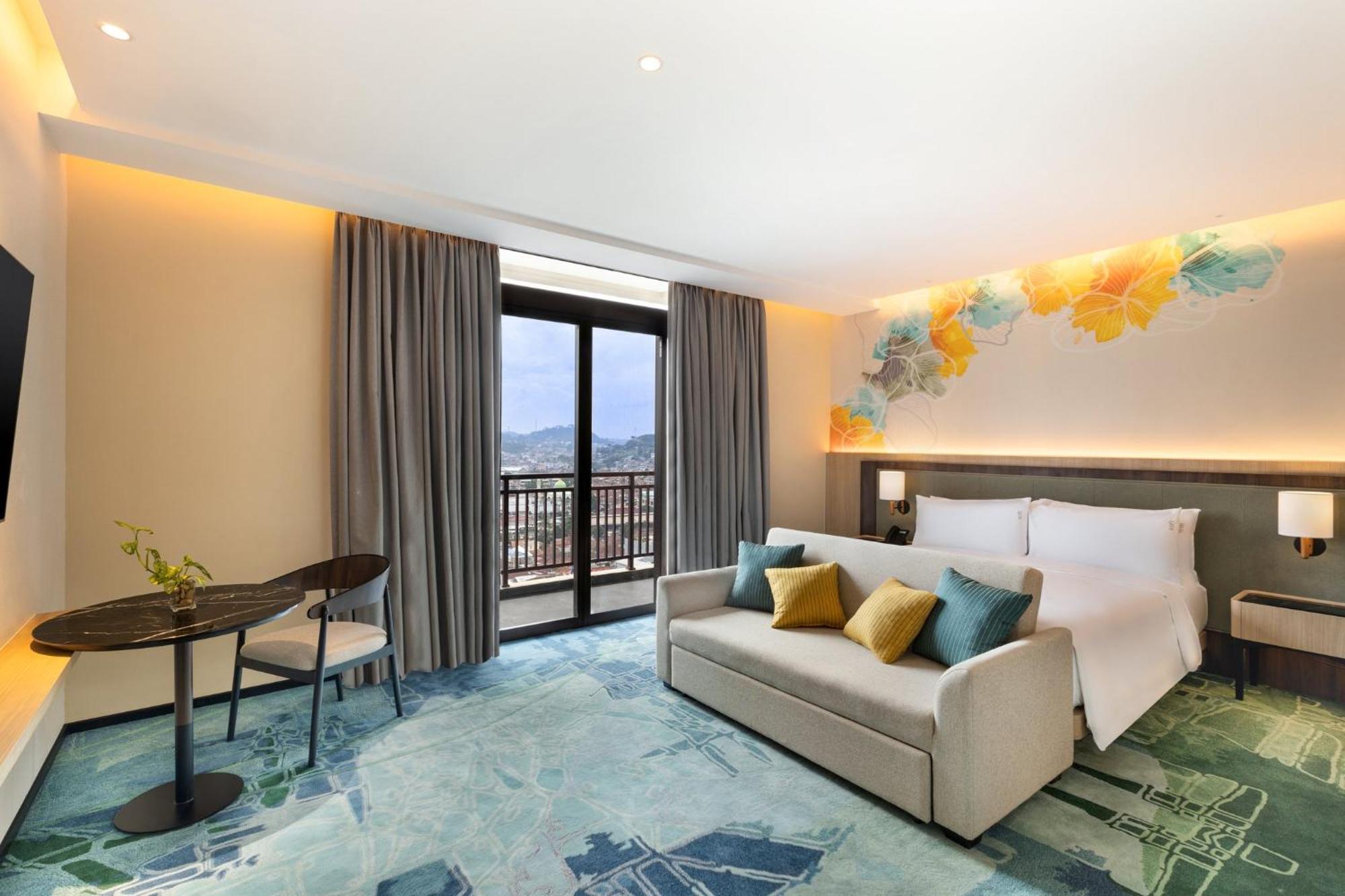 Holiday Inn Lampung Bukit Randu By Ihg Бандар Лампунг Екстериор снимка